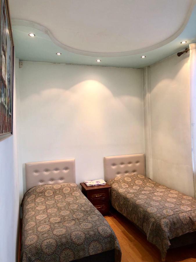 Luxury Tumanyan Apartment Erevan Esterno foto