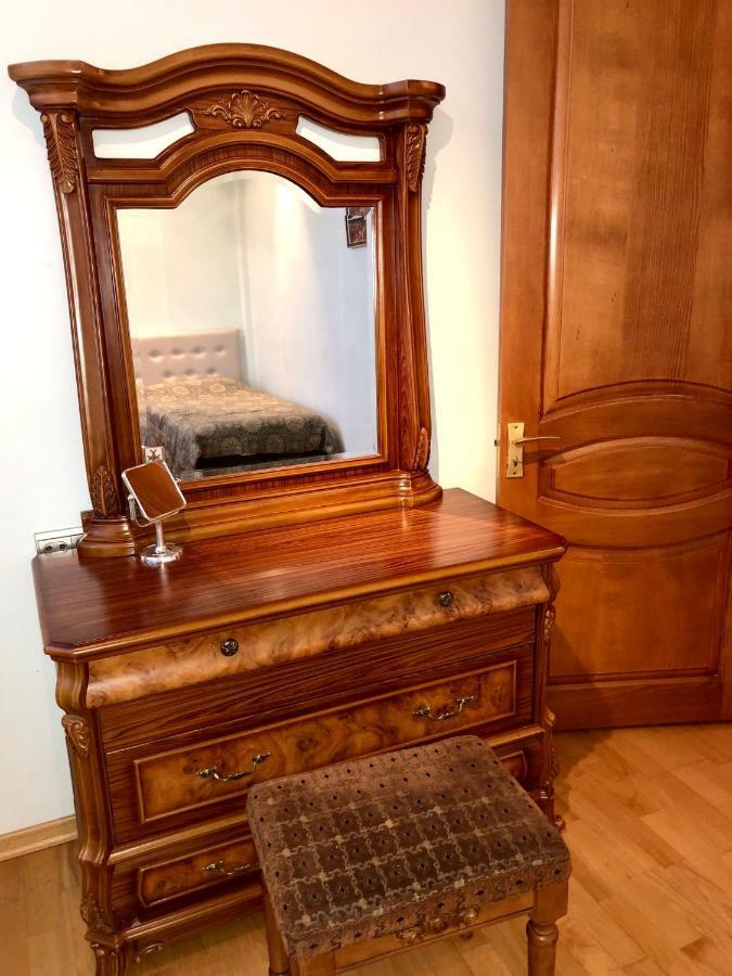 Luxury Tumanyan Apartment Erevan Esterno foto