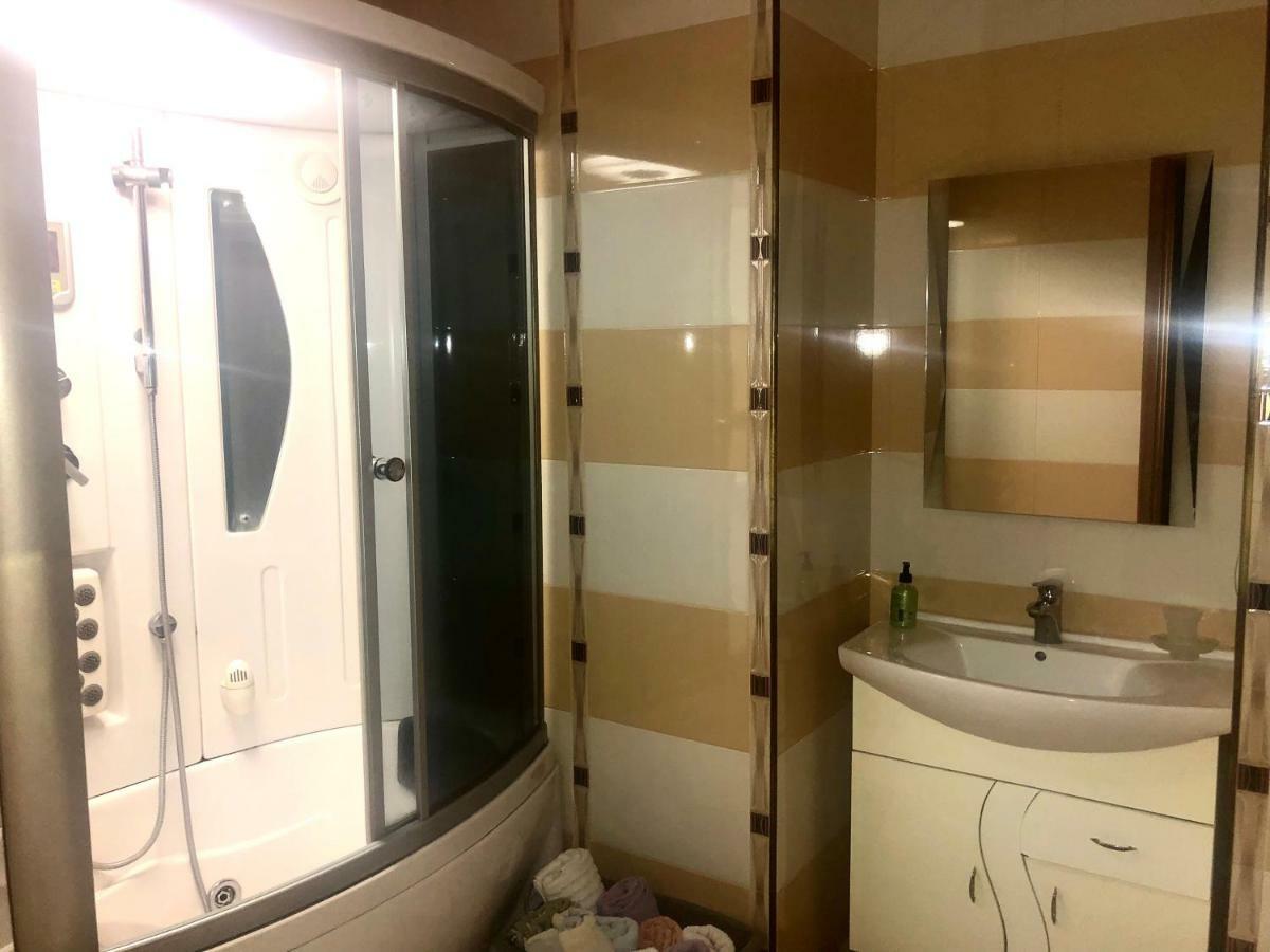 Luxury Tumanyan Apartment Erevan Esterno foto
